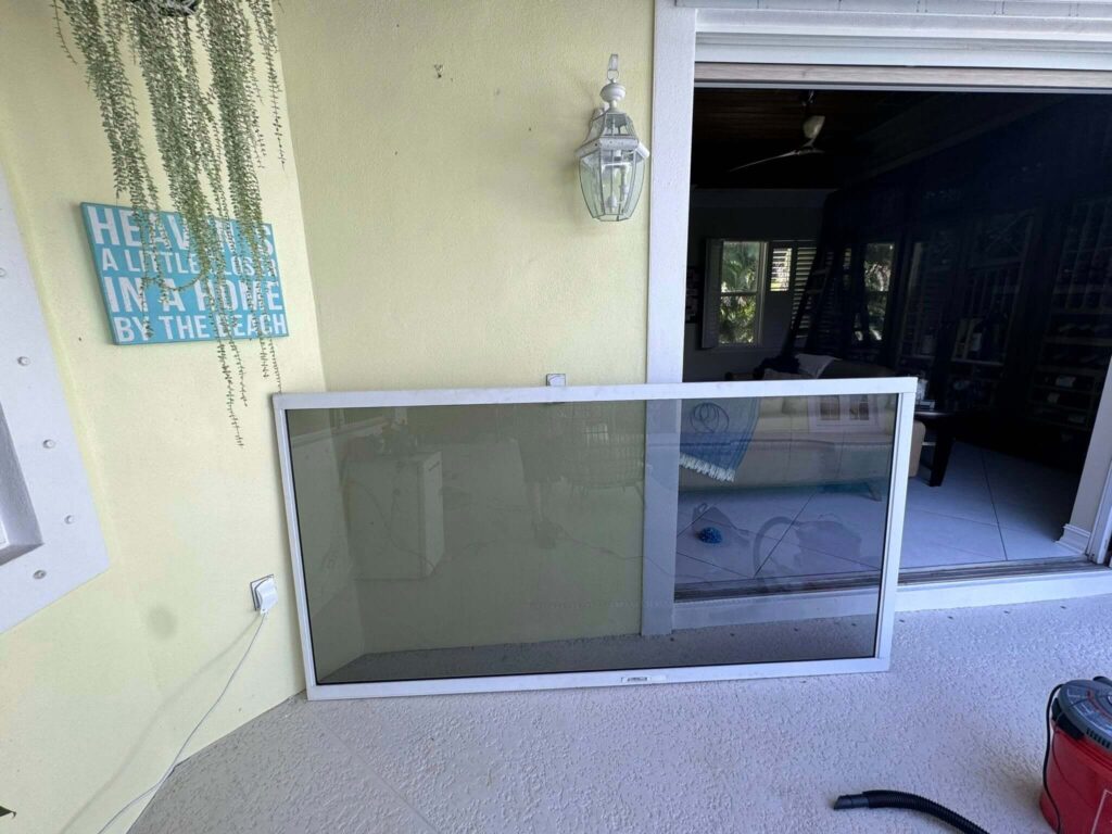 Emergency sliding door repair Miami